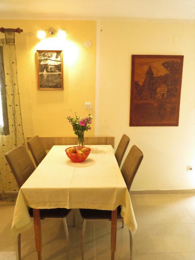 מאלי לוסיניי Great Apartment מראה חיצוני תמונה