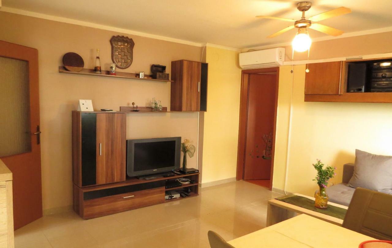 מאלי לוסיניי Great Apartment מראה חיצוני תמונה